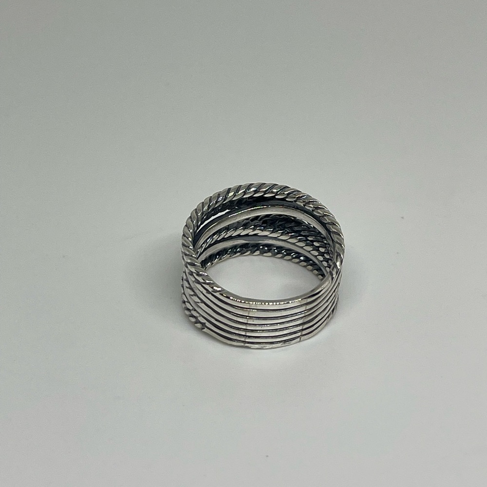 David Yurman Double X Crossover Ring in Silver with 18k Gold - Picture 3 of 8